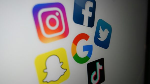 The majority of users of TikTok, Snapchat and Instagram -- apps most popular with young people -- get their news from 'personalities' according to the report