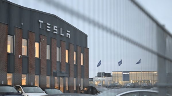 Swedish postal workers began halting deliveries to Tesla offices and repair shops on Monday, in support of a strike launched by the metal workers' union IF Metall over the electric carmaker's refusal to sign a collective wage agreement